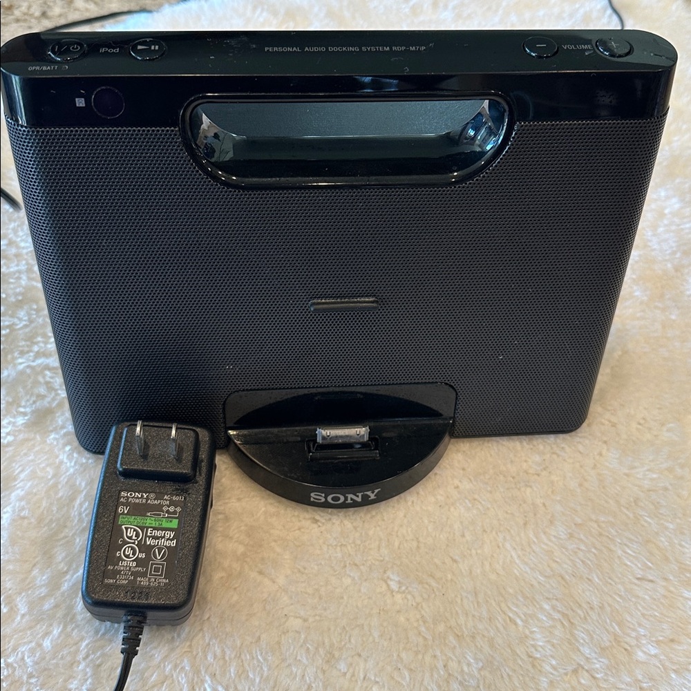 Sony  RDP M7 up for Apple devices
